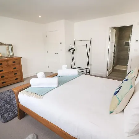 3 Praa Cove Holiday home